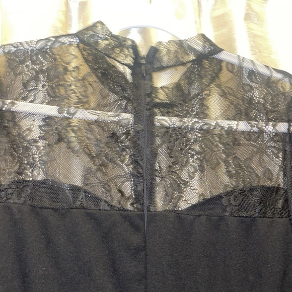 Dress - Picture 8 of 8